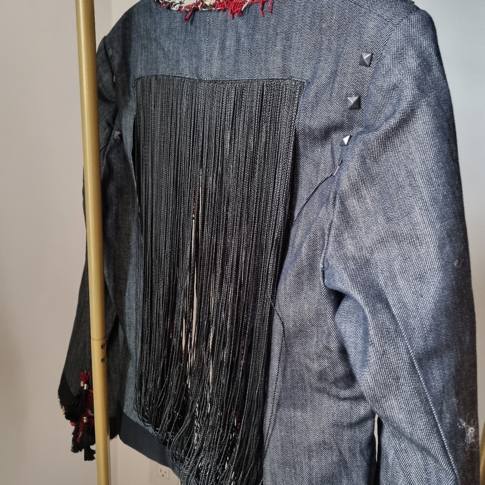 Coat - Picture 2 of 4